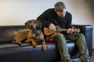 SHARED Brooklyn lounge area with comfy seating and creative atmosphere.